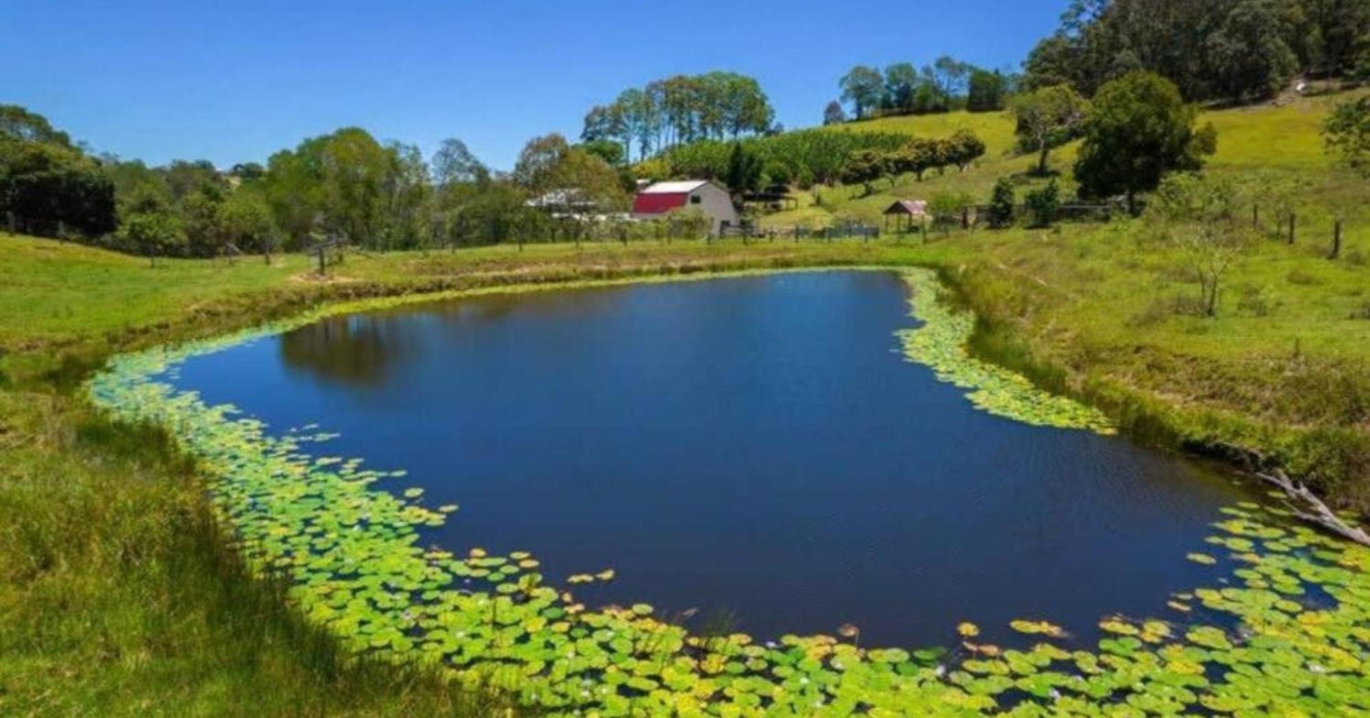 Hinterland Hideaway Farm